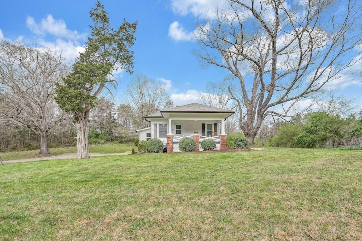Cottage In The Pines Rocky Mount Exterior photo